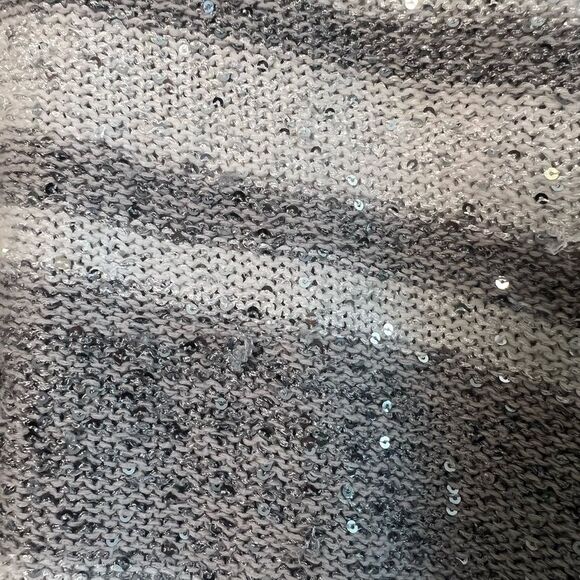 American Rag Gray Knit Sweater with Sparkles - size M - Picture 3 of 12